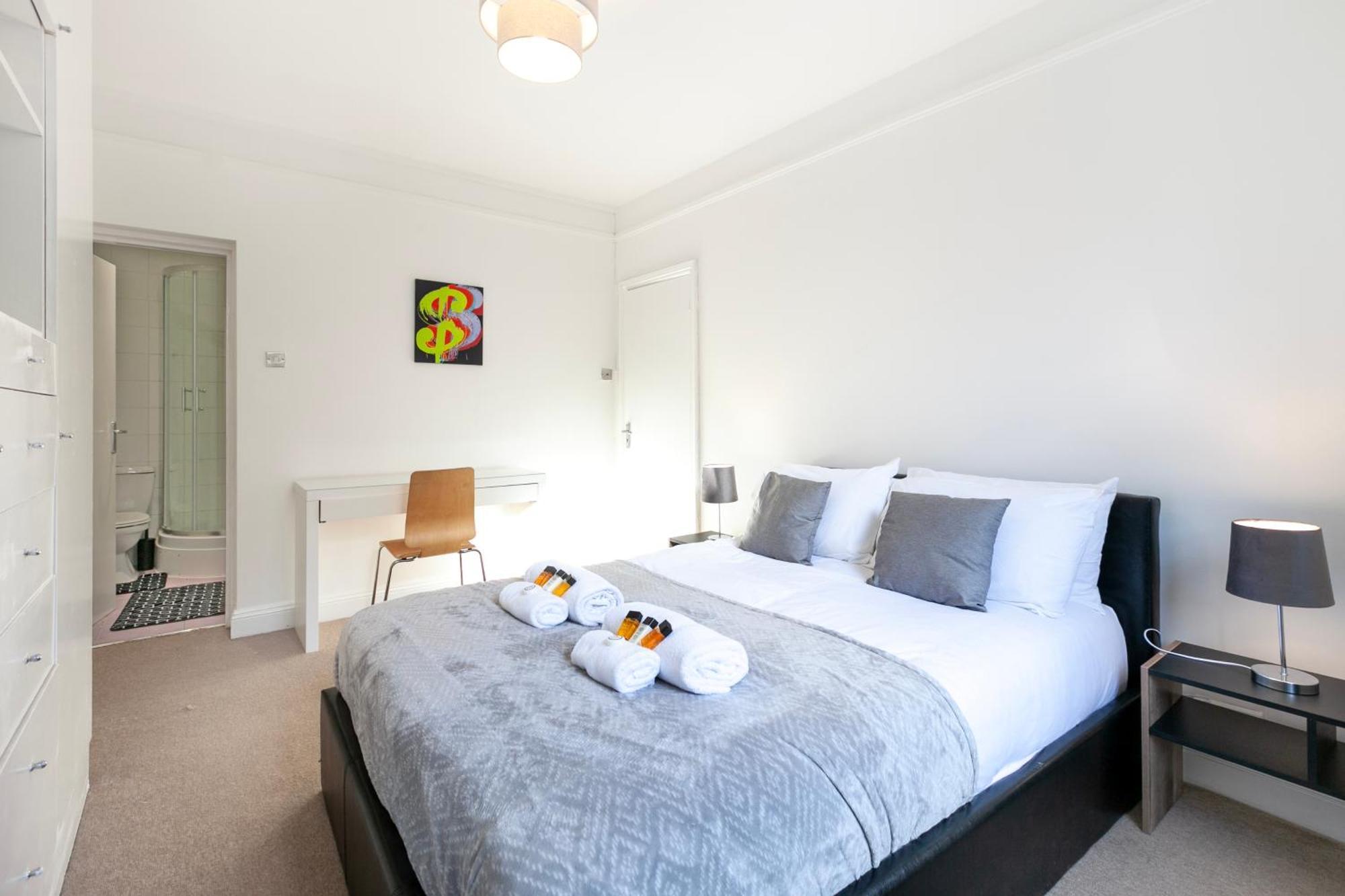 Beautiful 3 Bedroom Flat In Scott Ellis Gardens Londyn Zewnętrze zdjęcie