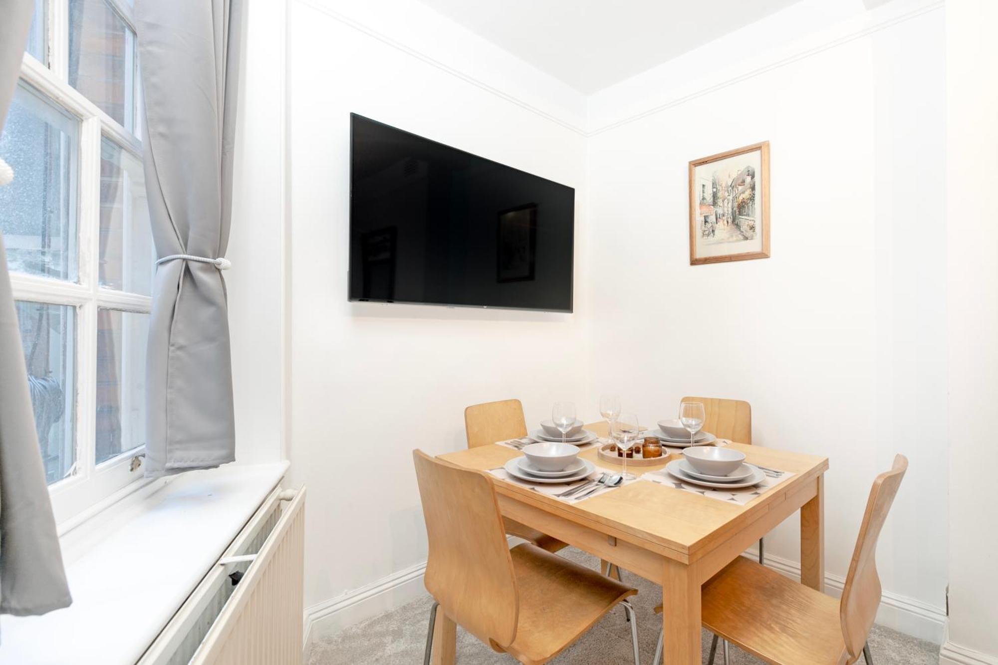 Beautiful 3 Bedroom Flat In Scott Ellis Gardens Londyn Zewnętrze zdjęcie